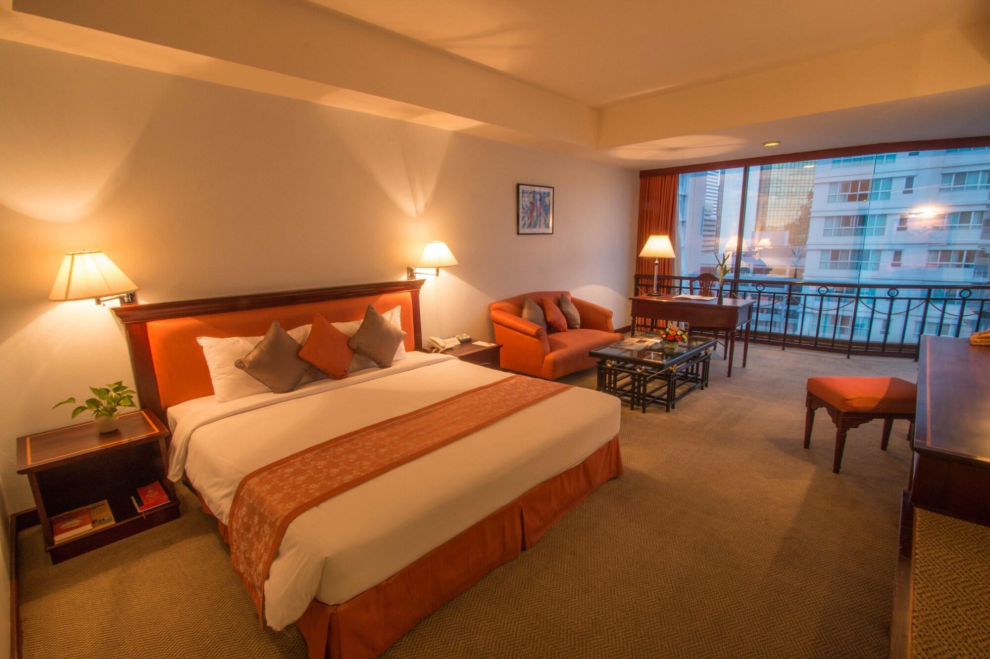 Tai Pan Hotel - Sha Plus Certified Bangkok Exteriör bild