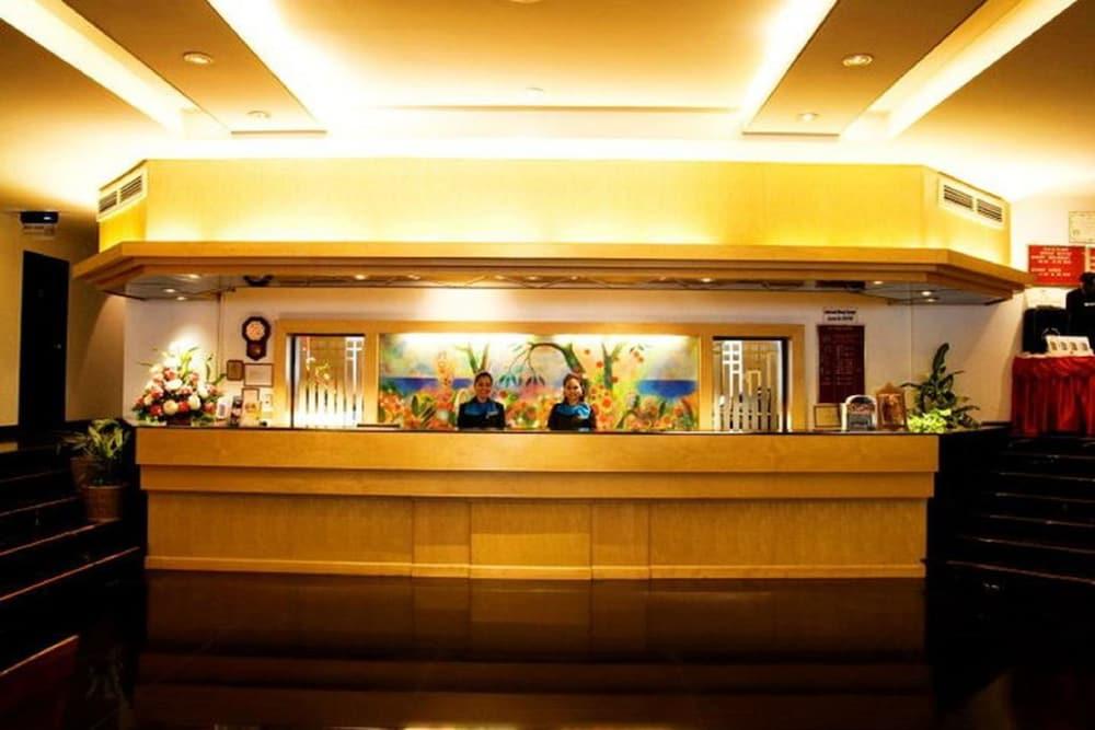 Tai Pan Hotel - Sha Plus Certified Bangkok Exteriör bild