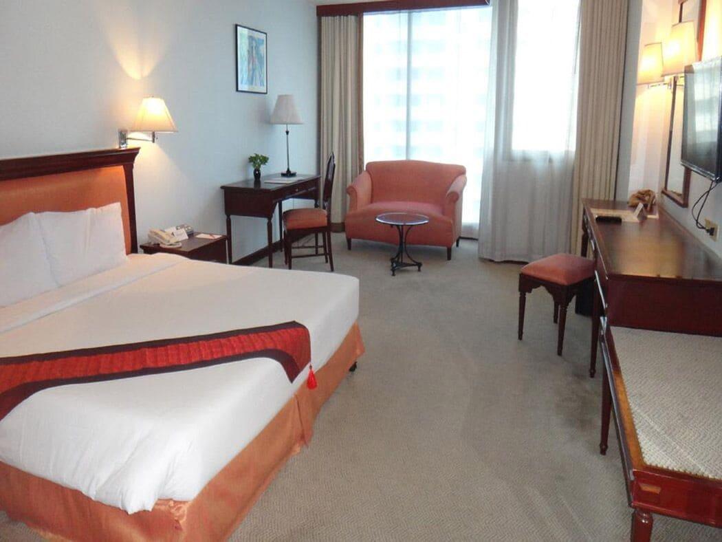 Tai Pan Hotel - Sha Plus Certified Bangkok Exteriör bild