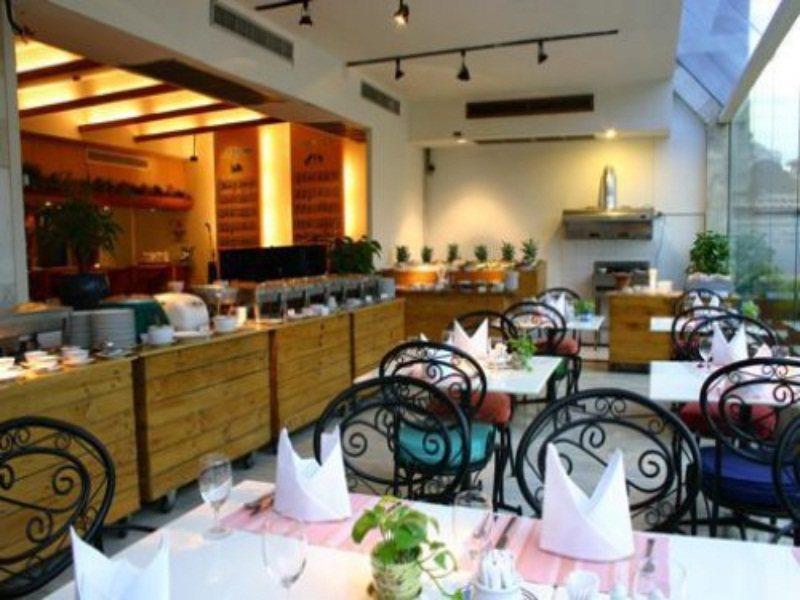 Tai Pan Hotel - Sha Plus Certified Bangkok Restaurang bild