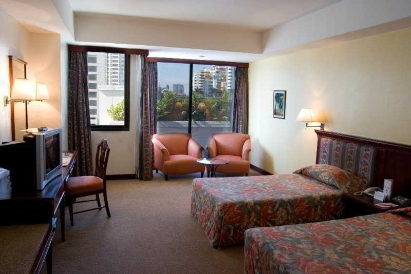 Tai Pan Hotel - Sha Plus Certified Bangkok Exteriör bild
