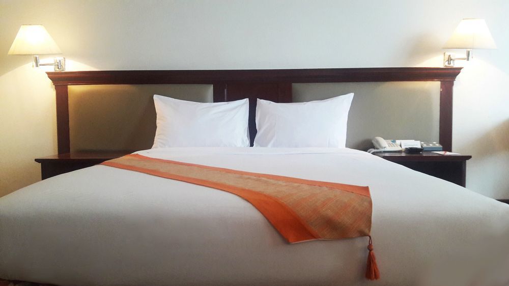 Tai Pan Hotel - Sha Plus Certified Bangkok Exteriör bild