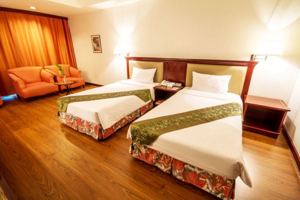 Tai Pan Hotel - Sha Plus Certified Bangkok Exteriör bild